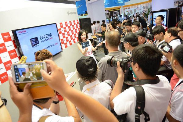 P&I（Photo & Imaging  Shanghai 2013）展覽會(huì)東芝展臺